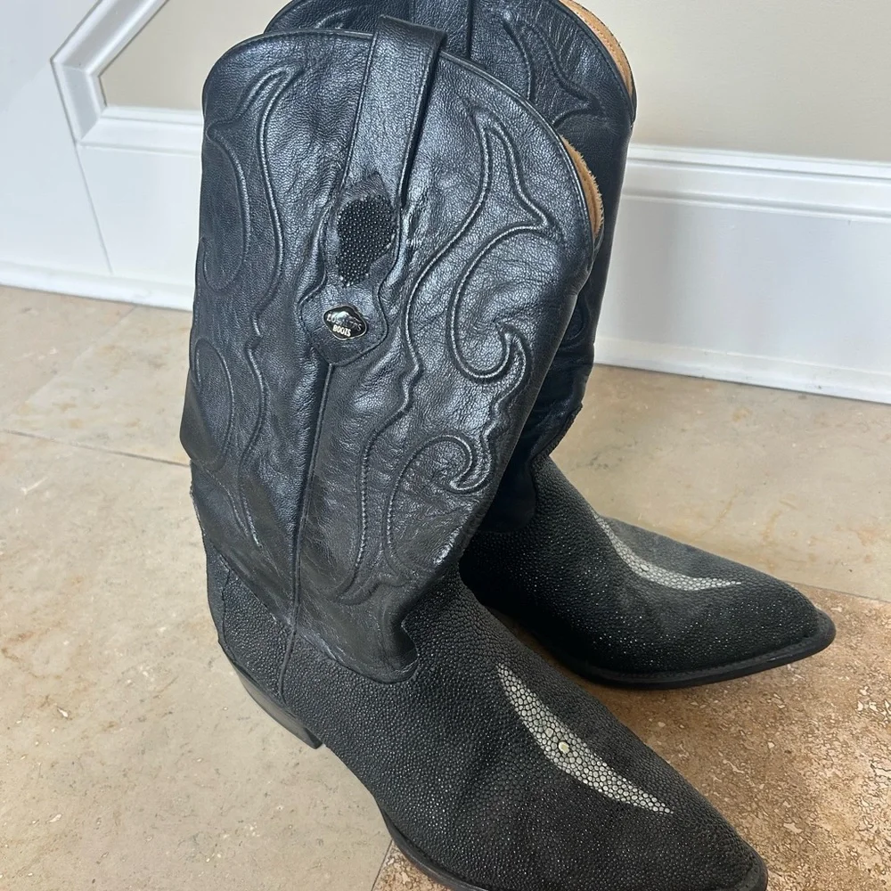 Men's Black String ray Los Altos boots!